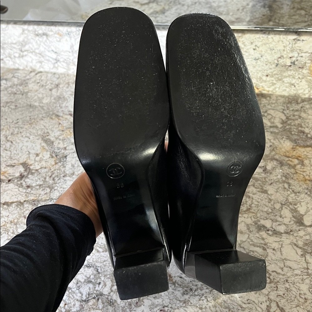Chanel Black heels - Picture 16 of 17